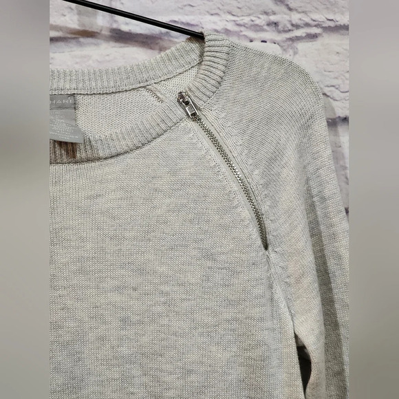 Tahari soft light gray sweater with zipper and button accents. Size Large NEW - Picture 4 of 7
